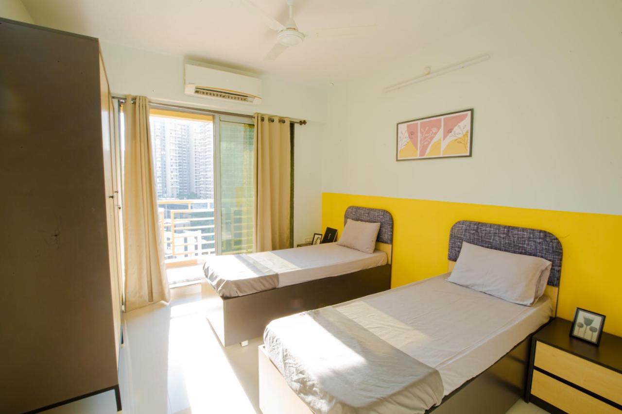Hostel Covie Kharghar 200 Navi Mumbai Exterior foto